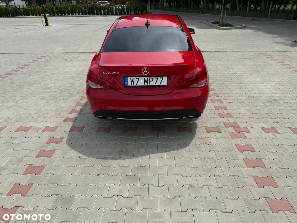 Mercedes-Benz CLA 250 7G-DCT - 4