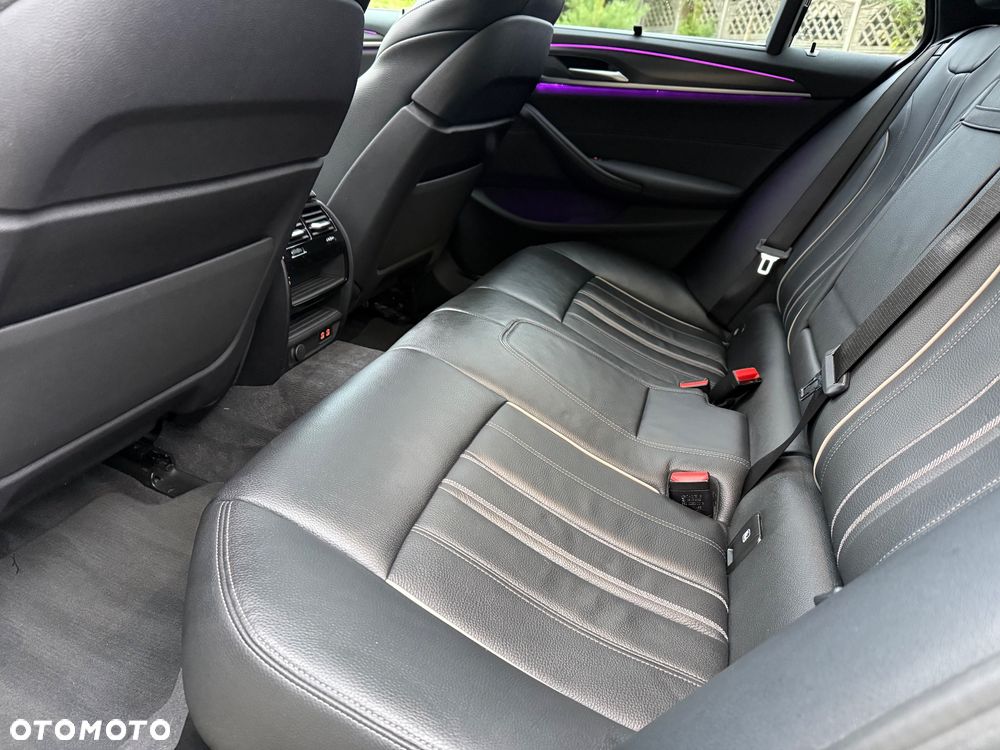 BMW Seria 5 520d xDrive M Sport Edition - 41