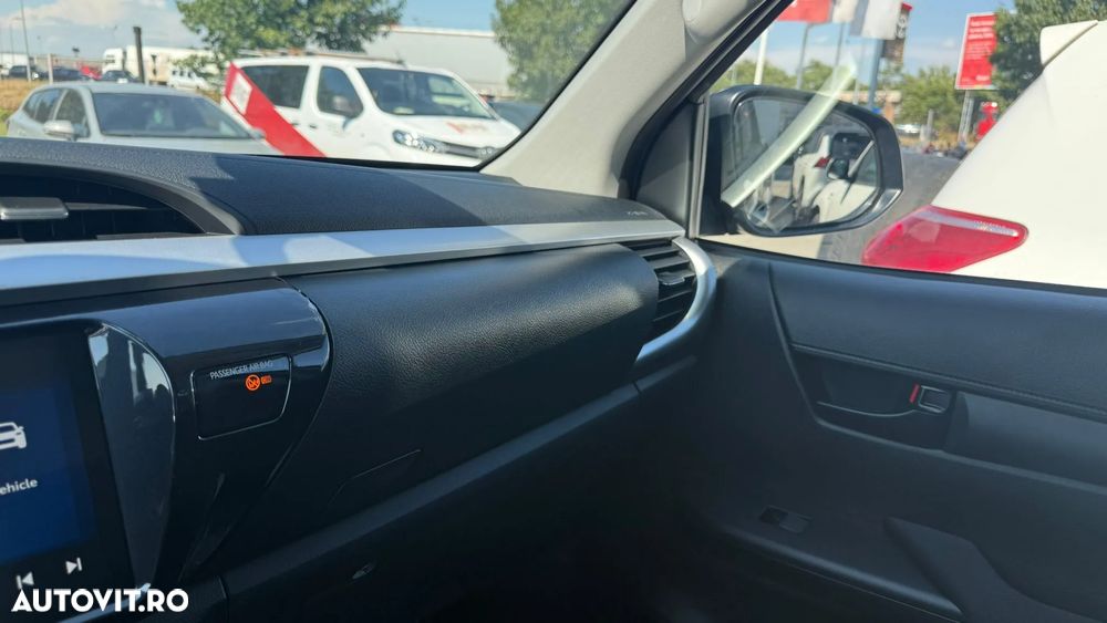 Toyota Hilux 2.4D 150CP 4x4 Double Cab AT Comfort - 16