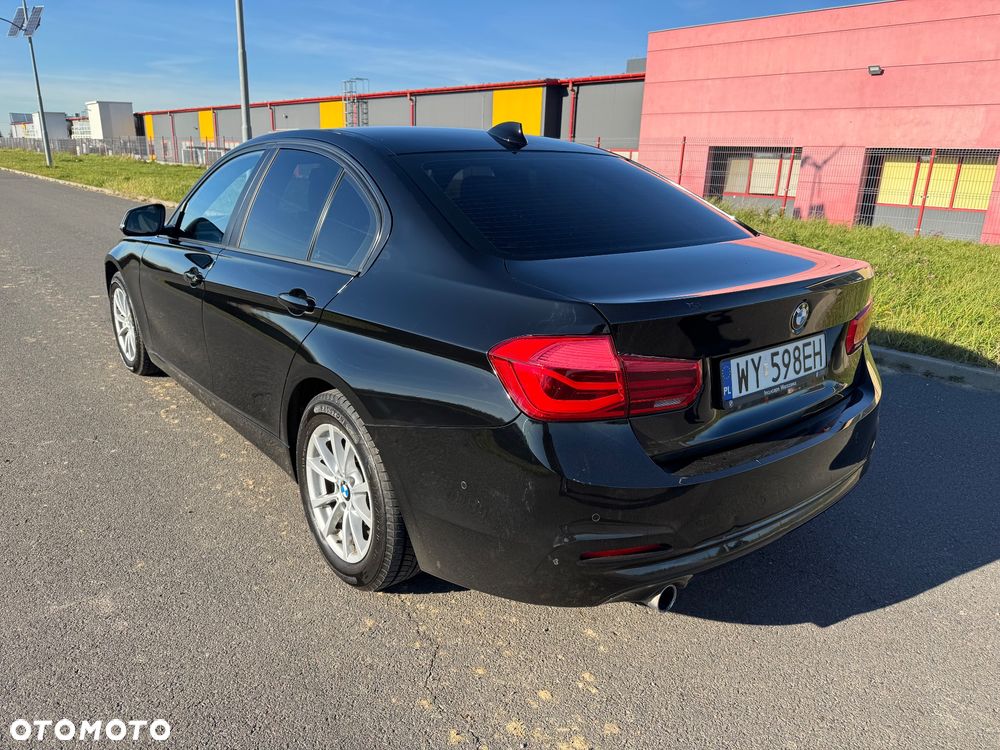 BMW Seria 3 318i Sport Line - 3