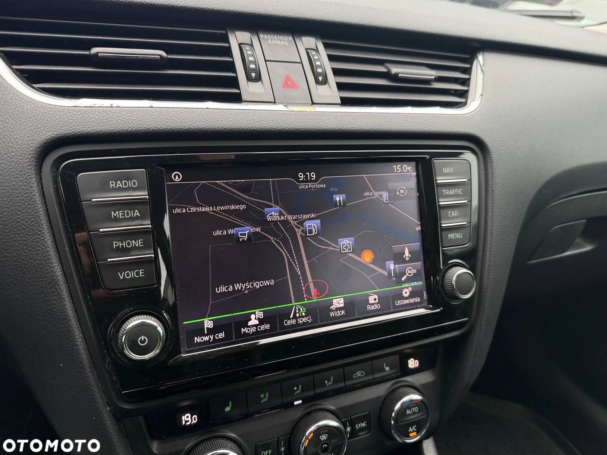 Skoda Octavia 2.0 TDI SCR Style DSG - 20