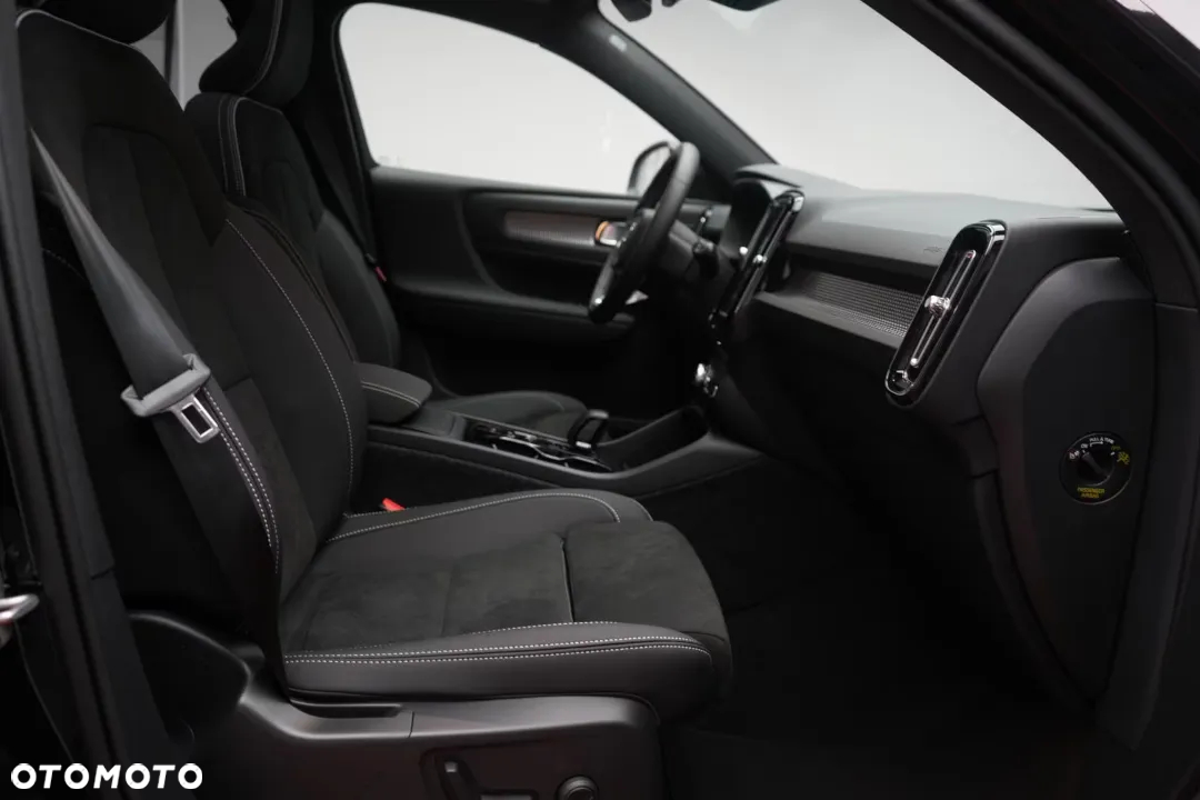 Volvo XC 40 B3 Core - 17