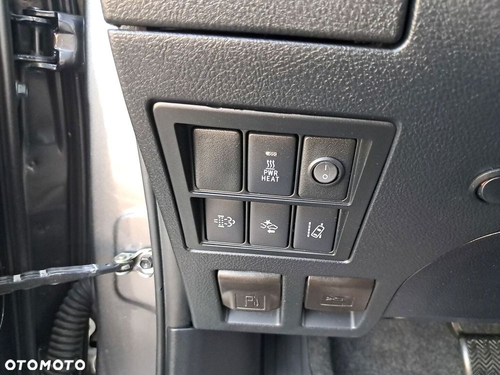 Toyota Hilux 2.4 D-4D Double Cab SR5 4x4 - 23