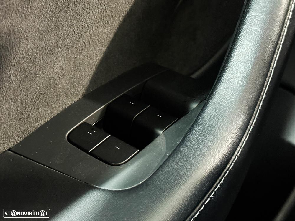 Tesla Model 3 Performance Dual Motor AWD - 48