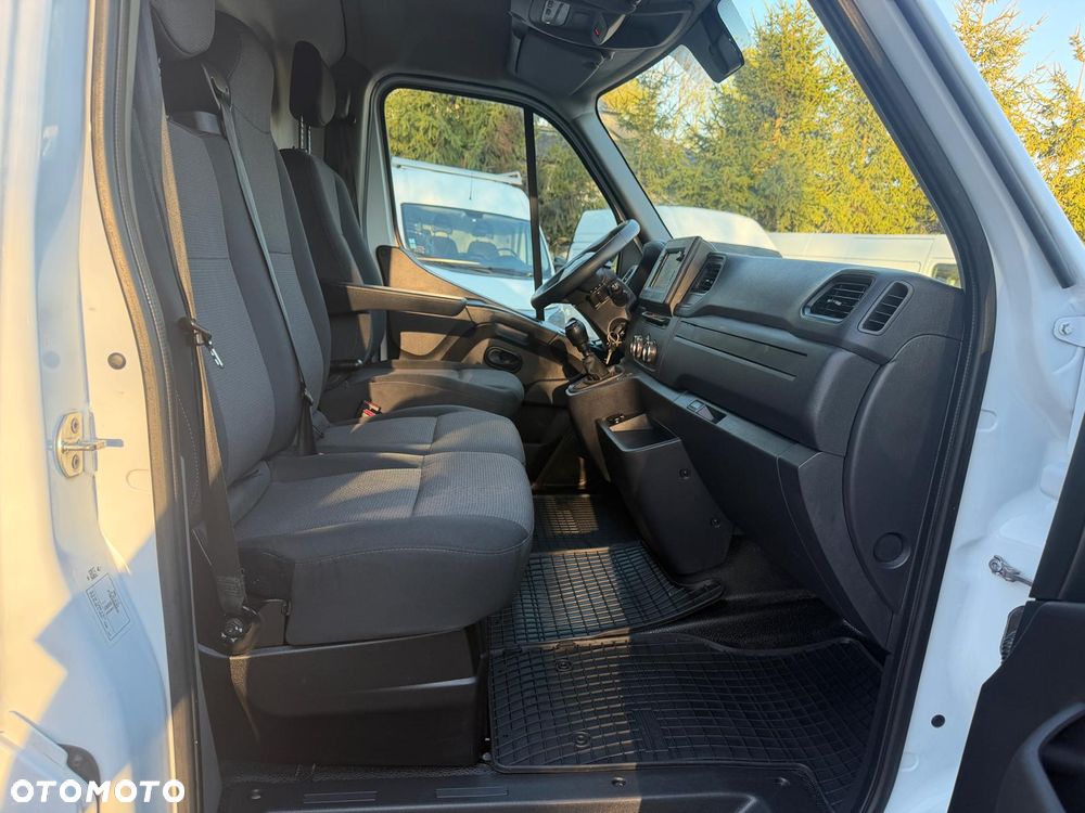 Renault Master / L3H2 / Najbogatsza wersja / 92000 KM / BEZWYPADKOWY / L3 H2 / FV23% - 15
