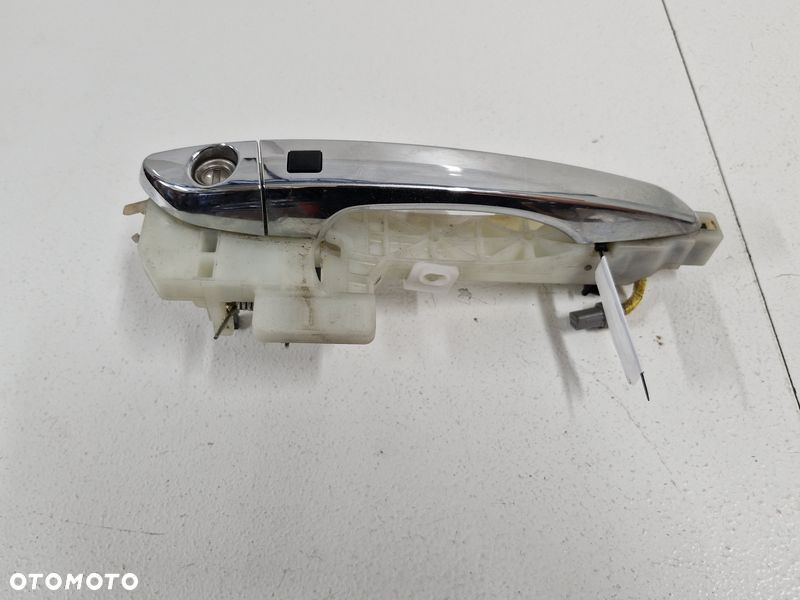 HYUNDAI TUCSON III 3 KLAMKA DRZWI PRAWY PRZÓD PRZEDNIA CHROM KEYLESS - 2