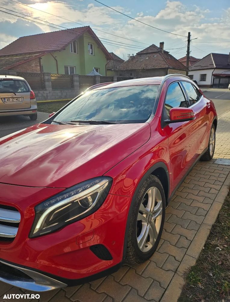 Mercedes-Benz GLA 200 d 4MATIC Aut. - 6