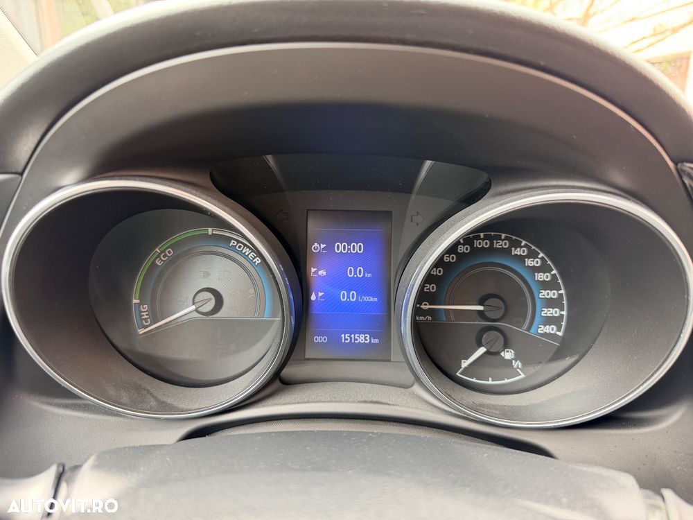 Toyota Auris 1.8 L VVT-i Luna - 8