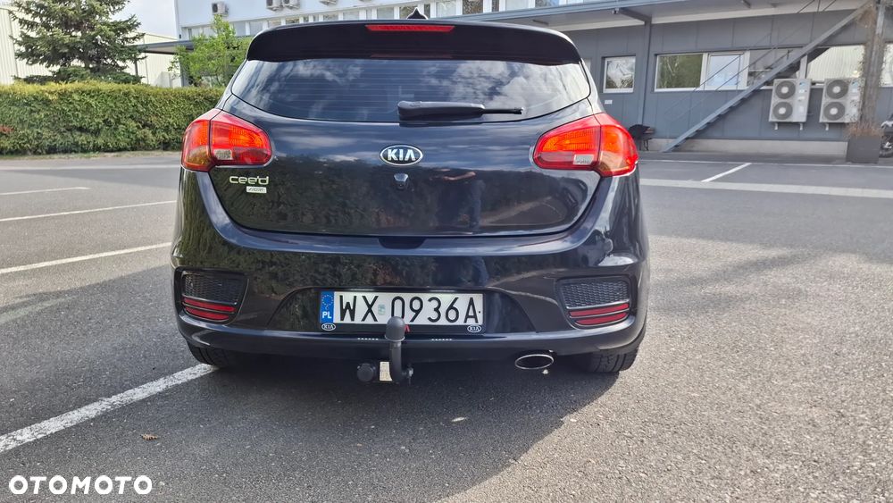 Kia Ceed 1.6 GDI L Business Line DCT - 4