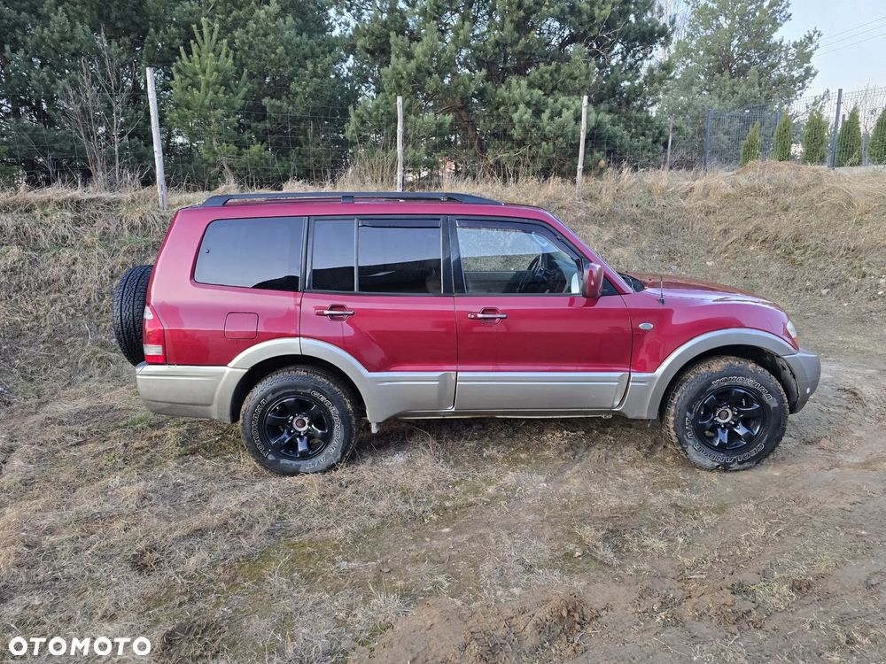 Mitsubishi Montero - 6
