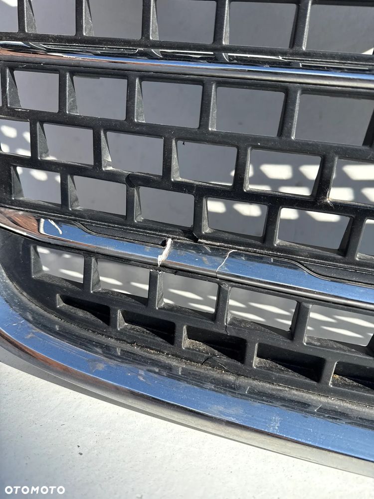 ATRAPA GRIL GRILL RENAULT MASTER IV 4 623109004R 19- - 7