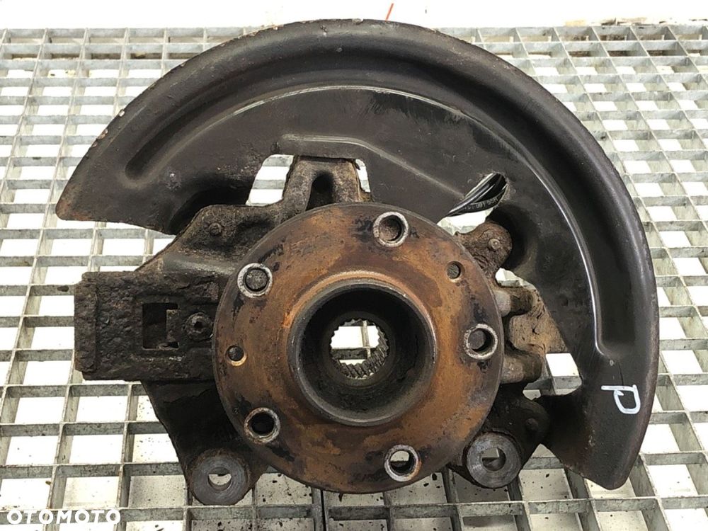 ZWROTNICA PRAWY PRZÓD  RENAULT MEGANE III liftback (BZ0/1_, B3_) 2008 - 2022 1.5 dCi (BZ0C) 66 kW - 1