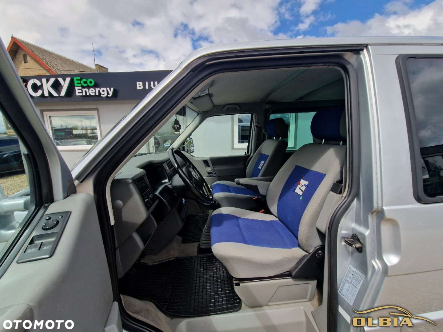 Volkswagen Multivan - 18
