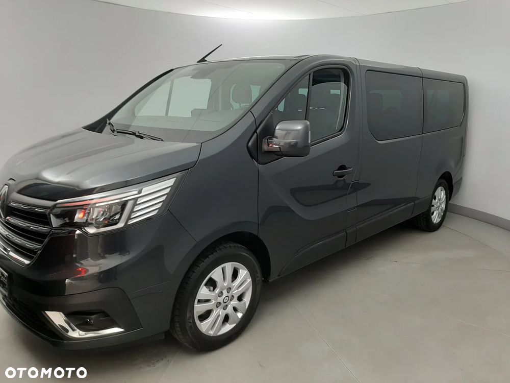 Renault Trafic 2.0 dCi - 9