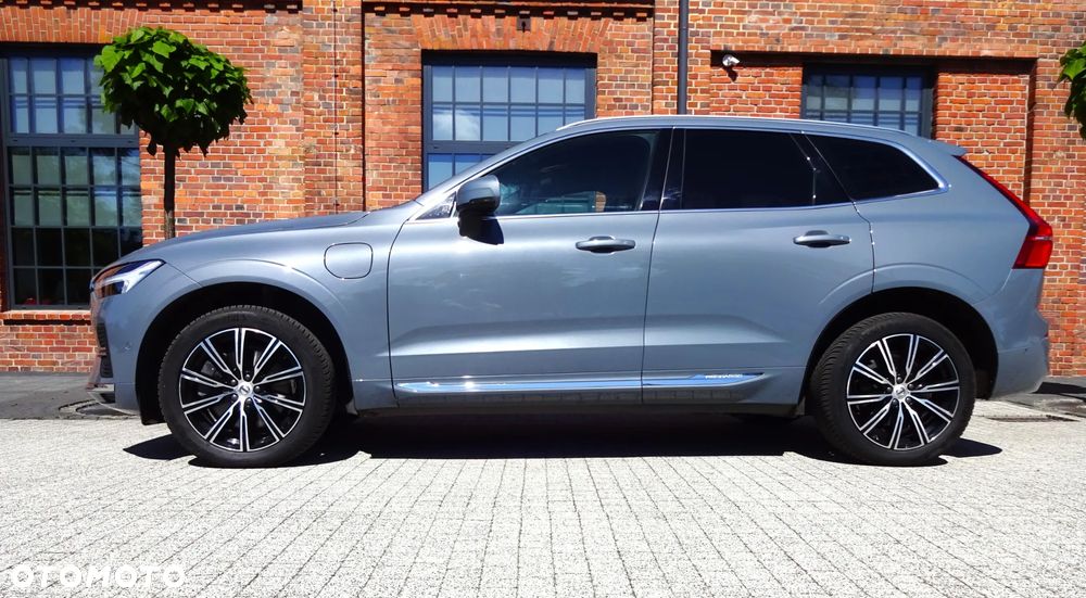 Volvo XC 60 T8 Plug-In Hybrid AWD Ultra Dark - 12