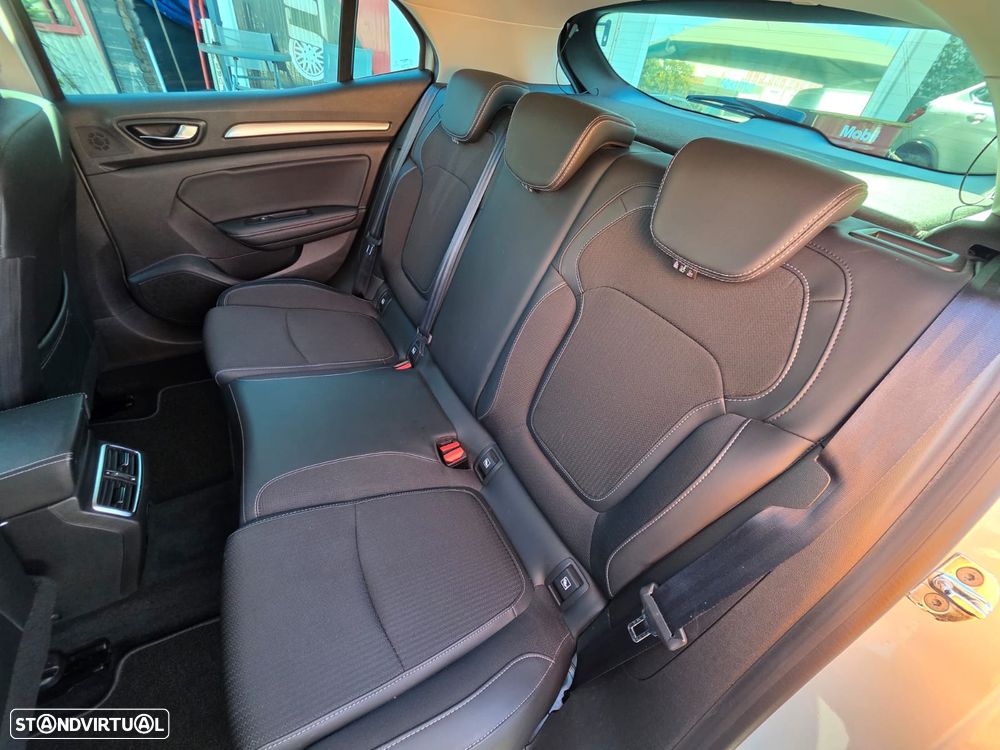 Renault Mégane BLUE dCi 115 INTENS - 22