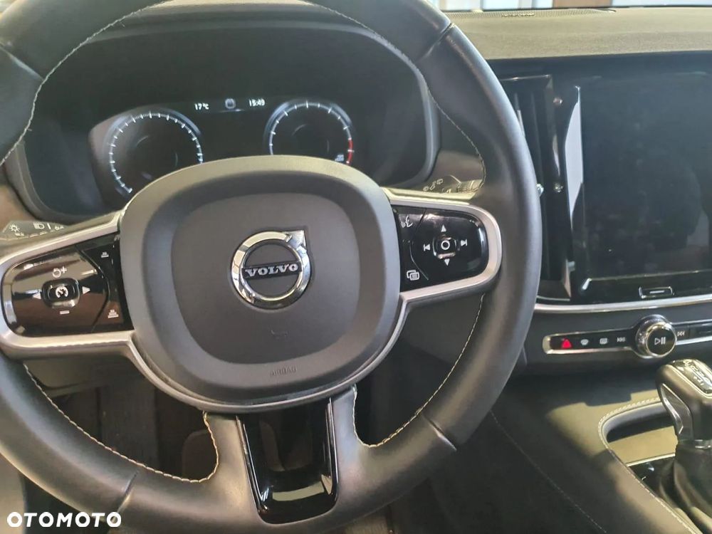 Volvo V90 Cross Country D5 AWD Geartronic - 17
