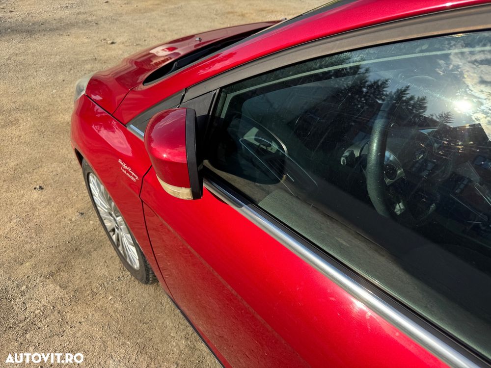 Ford Focus 1.6 TDCI DPF Champions Edition - 13