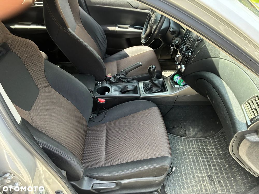 Subaru Impreza 2.0 R XV - 11