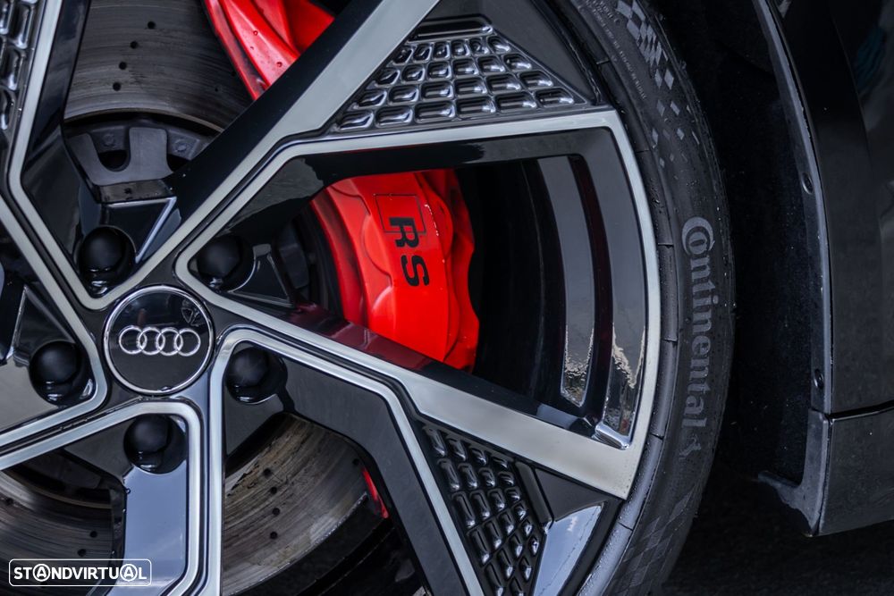 Audi RS4 Avant - 13