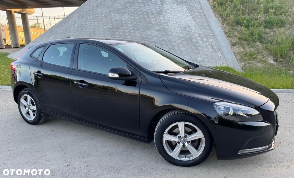 Volvo V40 D2 Momentum - 2