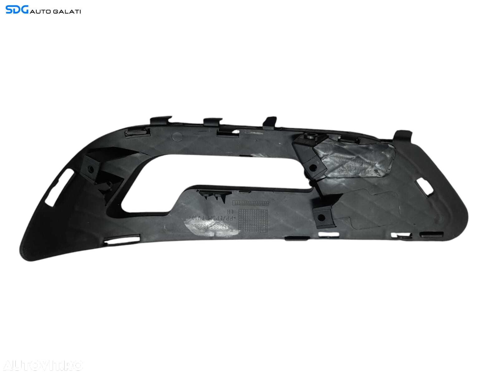 Grila Stanga de la Proiector Ceata din Bara Spoiler Fata Mercedes Clasa E Class W212 2.2 CDI 2009 - 2016 Cod 2128851323L [N1180] - 3