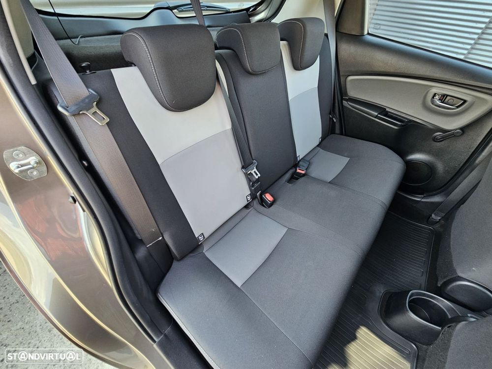 Toyota Yaris 1.0 VVT-i Comfort Plus - 25