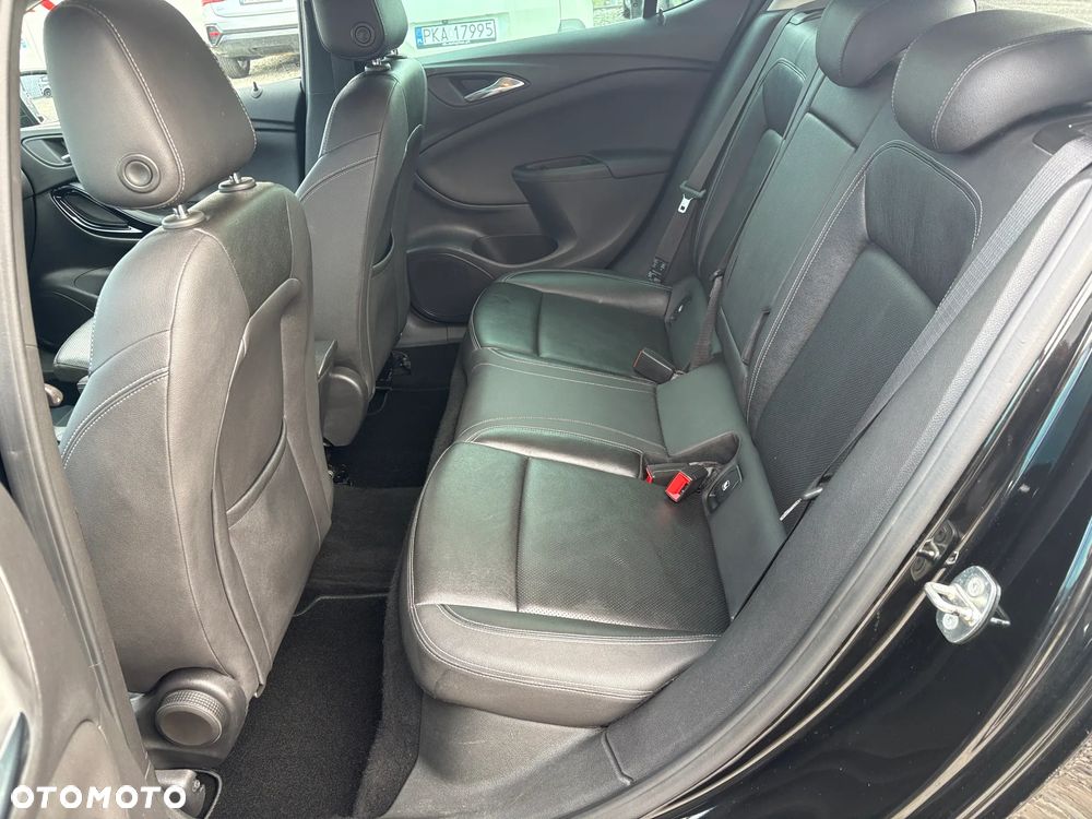 Opel Astra 1.4 T GPF Elite S&S - 13