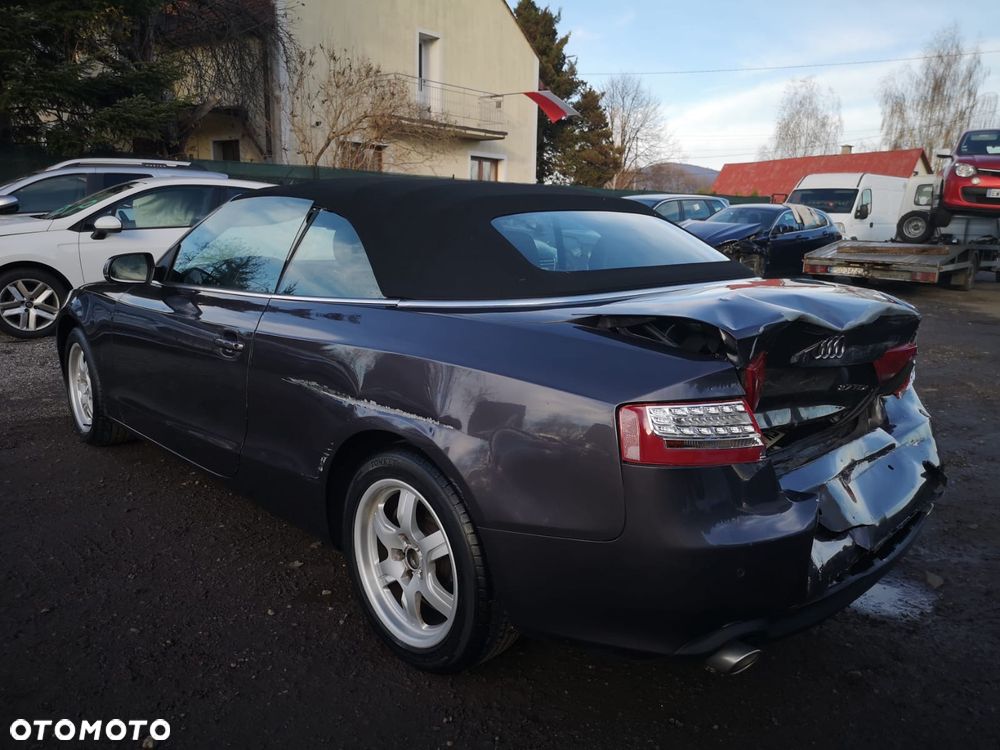 Audi A5 Cabrio - 10