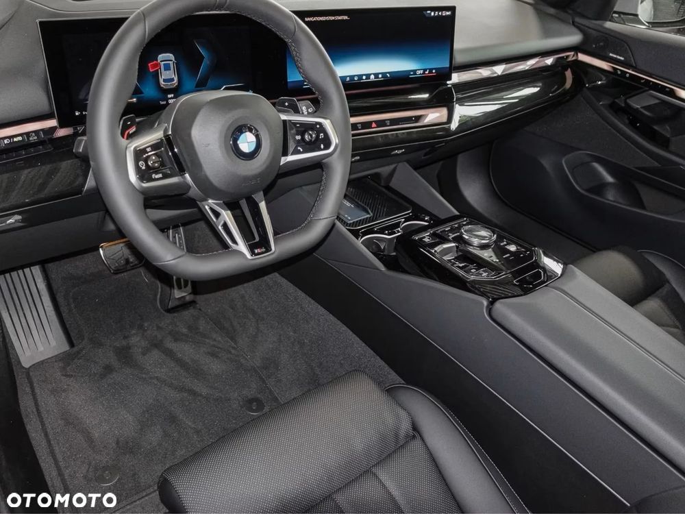 BMW Seria 5 540d xDrive mHEV M Sport - 11