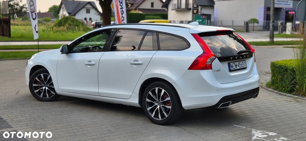Volvo V60 D3 Momentum Core - 30