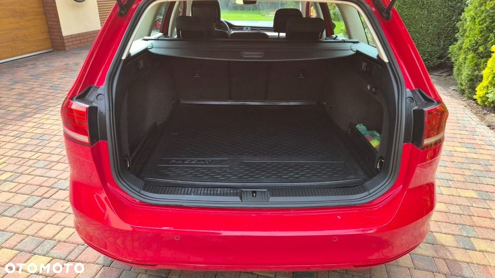 Volkswagen Passat - 21