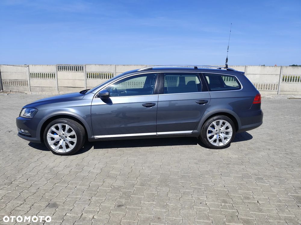 Volkswagen Passat 2.0 TDI 4Mot Highline DSG - 2