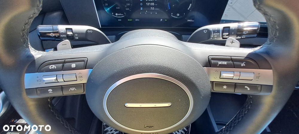 Hyundai Tucson 1.6 T-GDi HEV Executive 2WD - 35