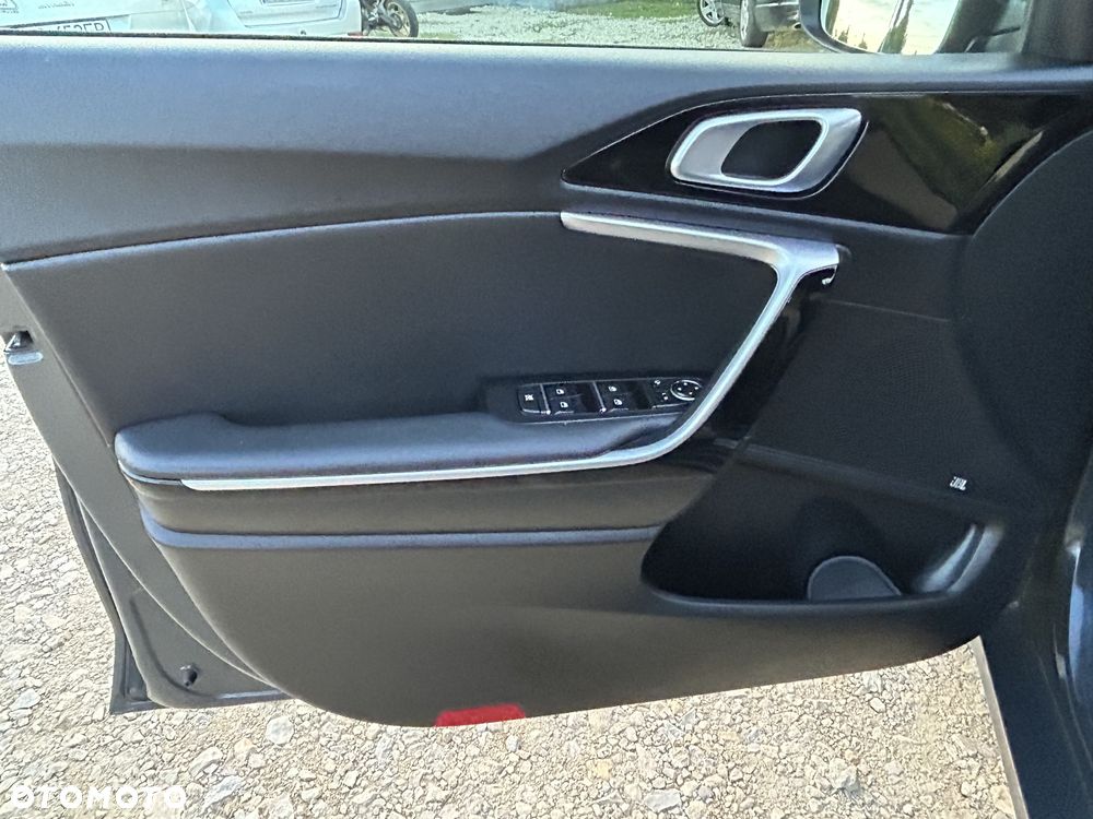 Kia Ceed 1.4 T-GDI DCT OPF GT Line - 30