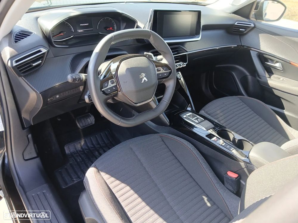Peugeot 2008 1.2 PureTech Active Pack EAT8 - 15