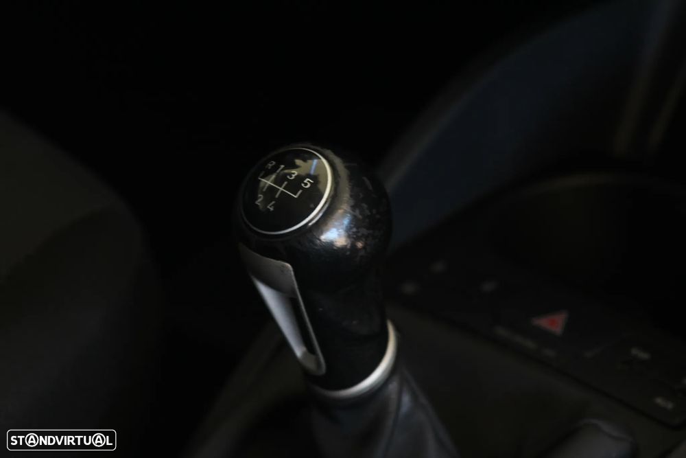 SEAT Ibiza 1.6 TDI Sport DPF - 32