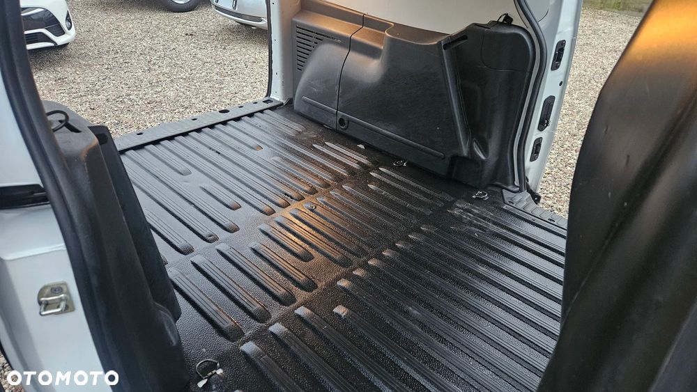 Renault KANGOO MAXI - 14