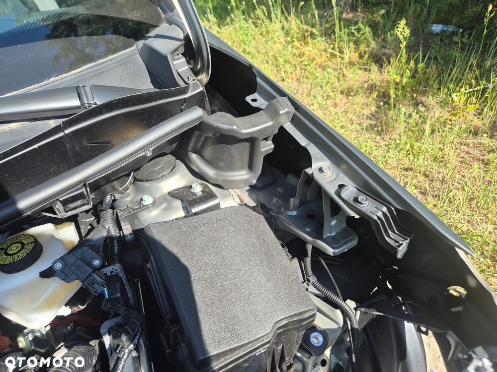 Toyota Yaris Cross 130 1.5 VVT-i Team Deutschland - 11
