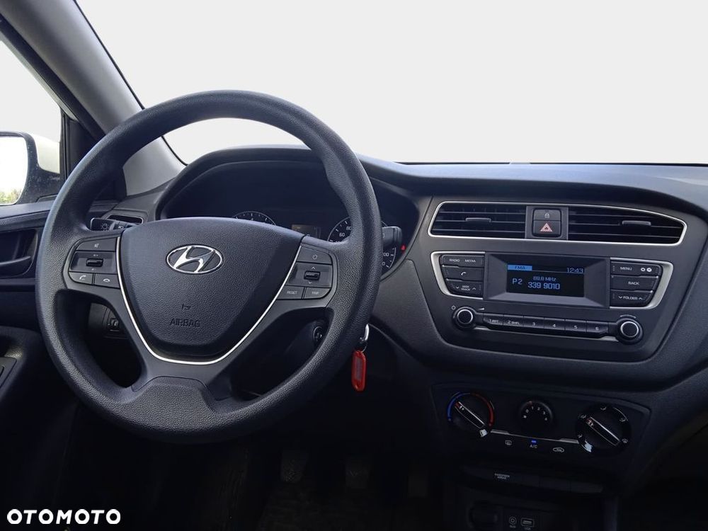 Hyundai i20 1.2 Classic Plus - 13