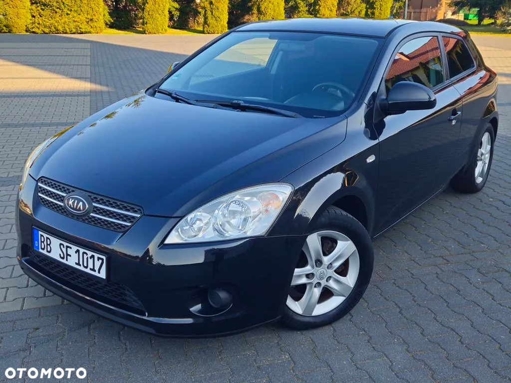 Kia ProCeed - 14