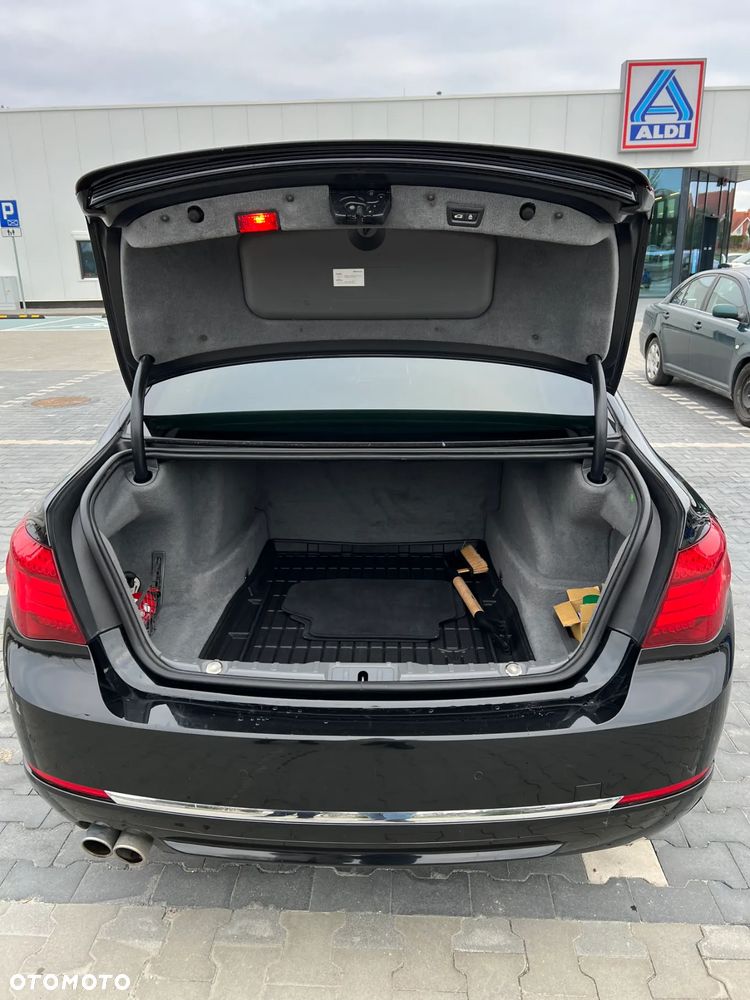 BMW Seria 7 730d xDrive - 13