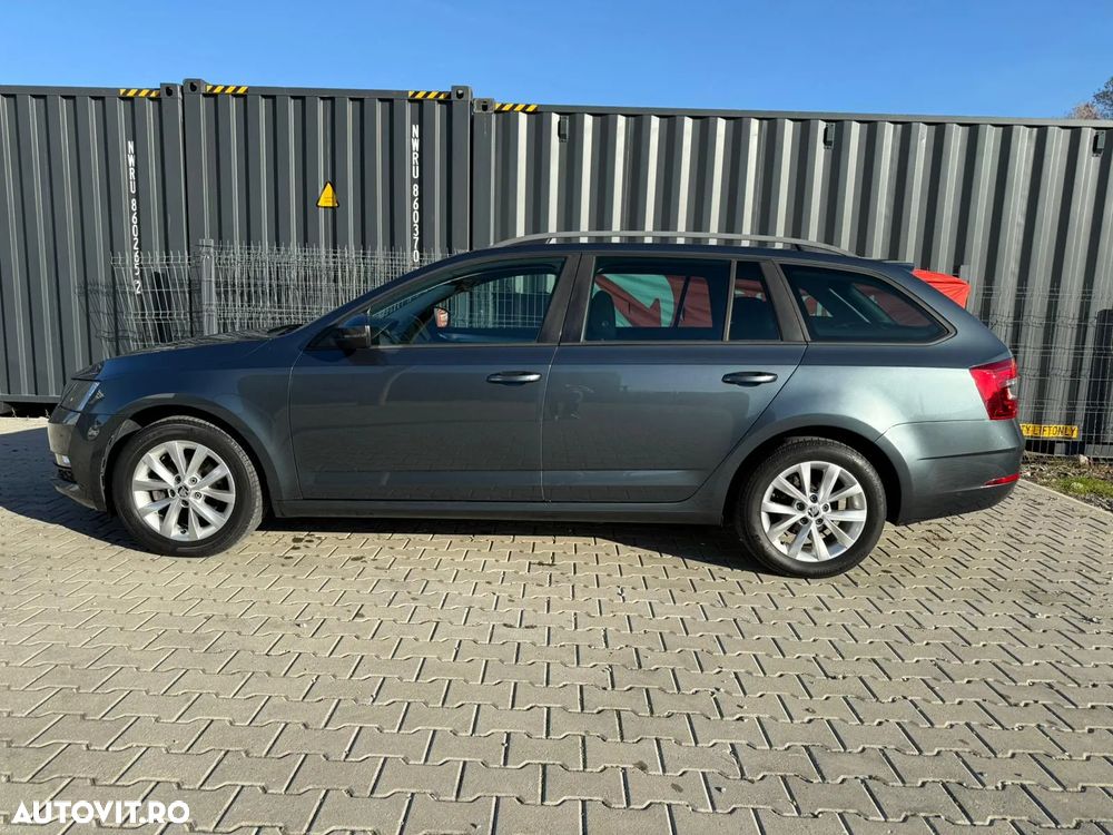 Skoda Octavia - 2