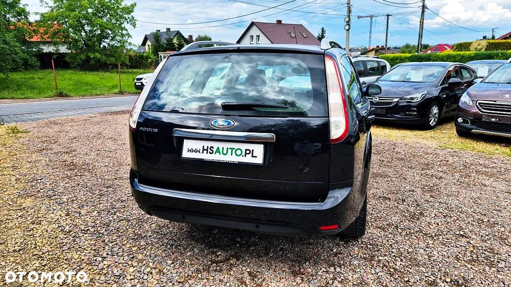 Ford Focus 1.8 Titanium - 16