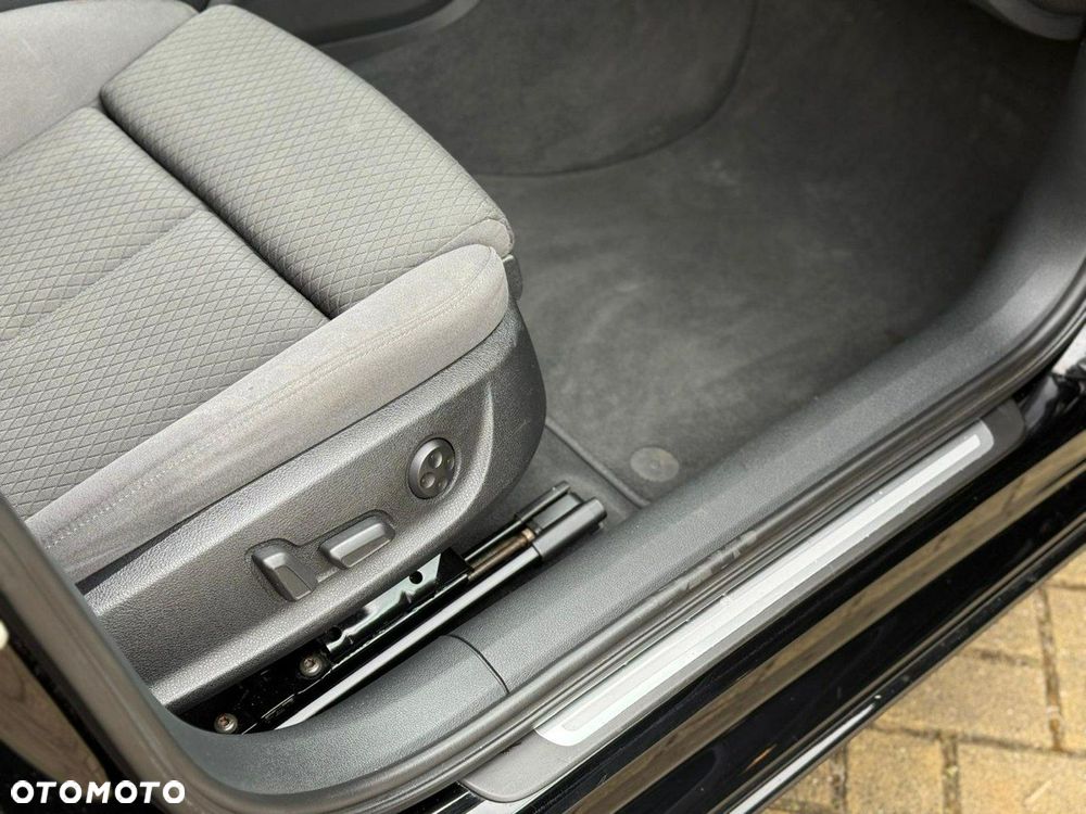 Audi A6 Avant 3.0 TDI Quattro S tronic - 17