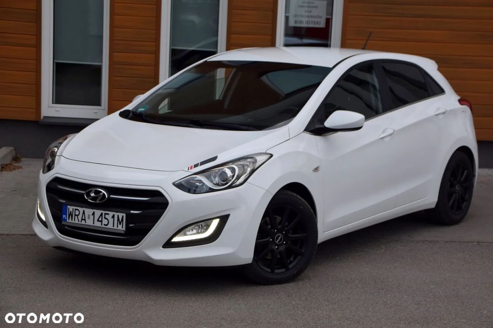 Hyundai i30 blue 1.4 Trend - 5
