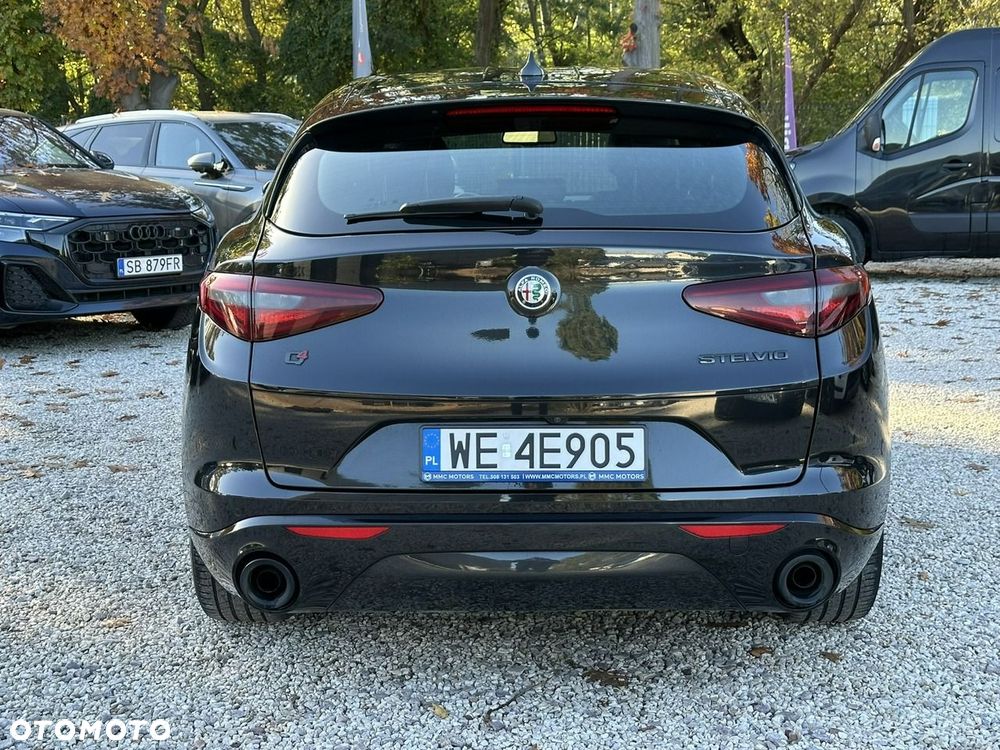 Alfa Romeo Stelvio 2.0 Turbo Veloce Q4 - 6
