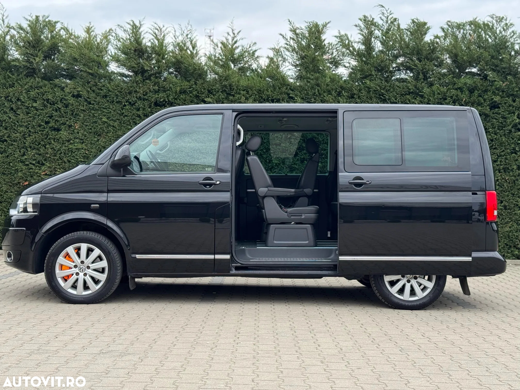 Volkswagen Multivan - 4