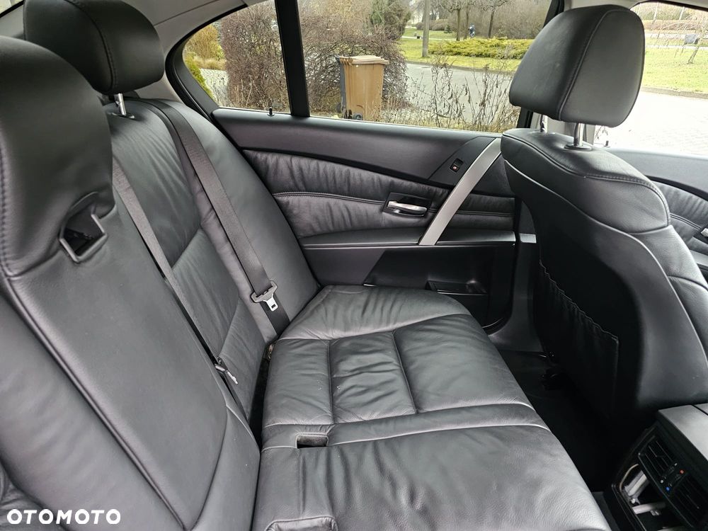 BMW Seria 5 - 35