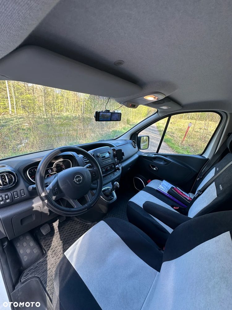Opel Vivaro - 14